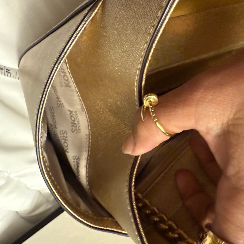 MICHAEL KORS SHOULDER BAG EXCELLENT CONDITION - Picture 14 of 17